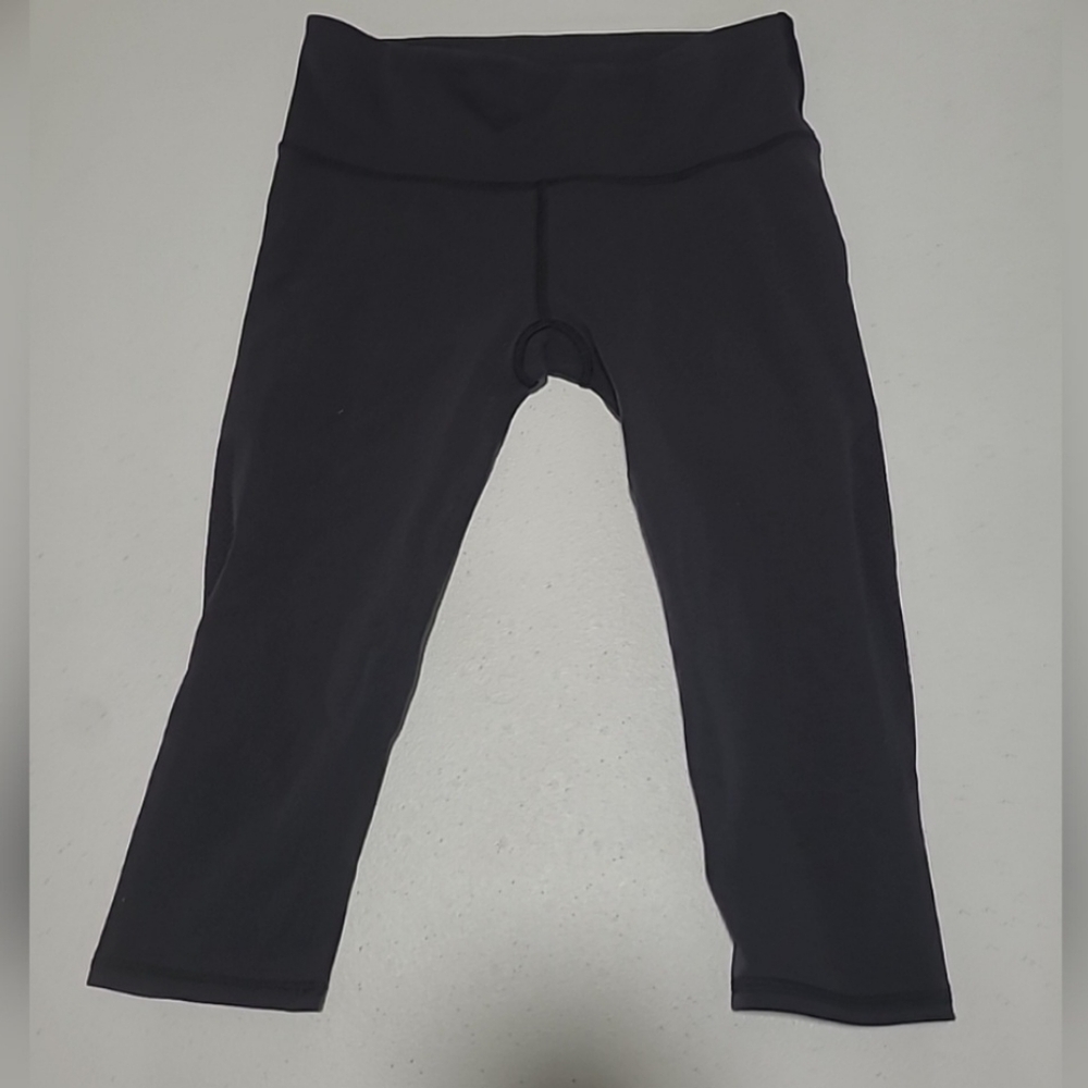 Lululemon Size Small Black Athletic Leggings Cropped Side Cutouts On Legs